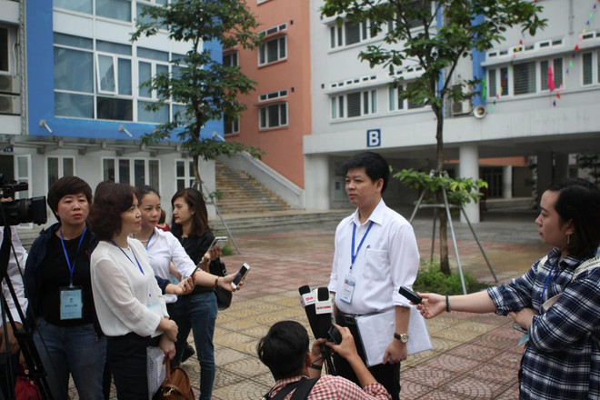 Sở Giáo dục và Đào tạo Hà Nội: Kỳ thi đang diễn ra theo đúng yêu cầu ảnh 1