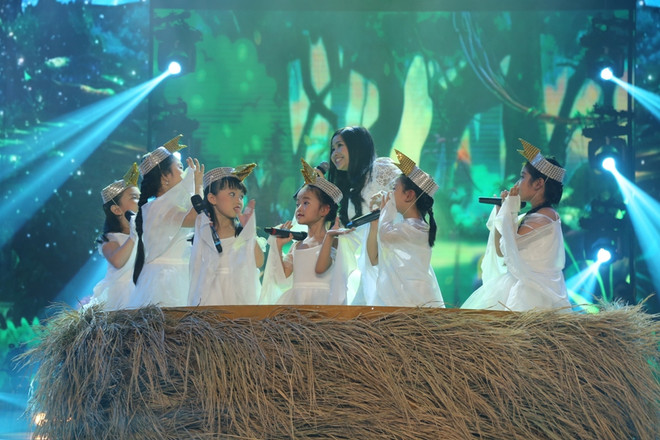 “Bài hát hai thế hệ”: Thí sinh nhí thử sức với những ca khúc khó ảnh 6