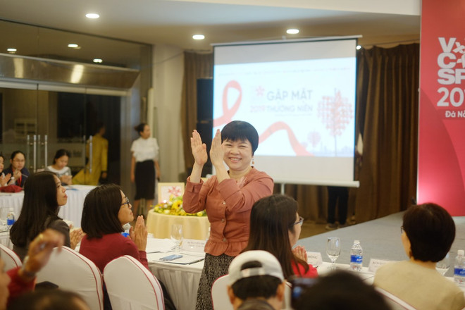 Người cao tuổi thay đổi thói quen để thích nghi với giãn cách xã hội ảnh 3