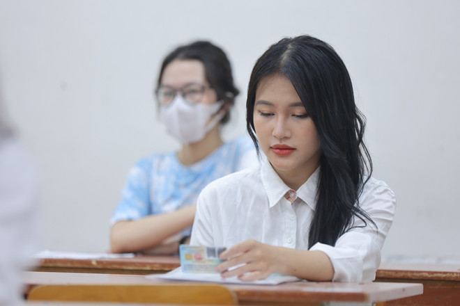Thí sinh dự thi tốt nghiệp trung học phổ thông năm 2022. (Ảnh: Hoài Nam/Vietnam+) Những việc thí sinh cần làm sau khi biết điểm thi tốt nghiệp THPT ảnh 1
