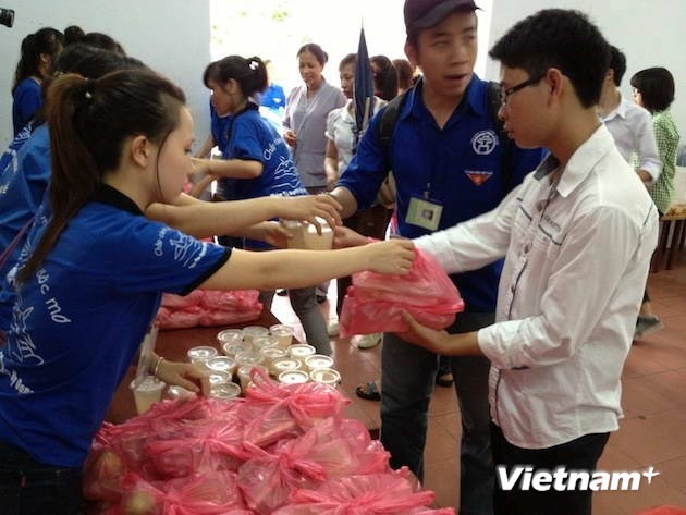 Thi trung học phổ thông: "Không nên tham khảo quá nhiều loại sách" ảnh 2