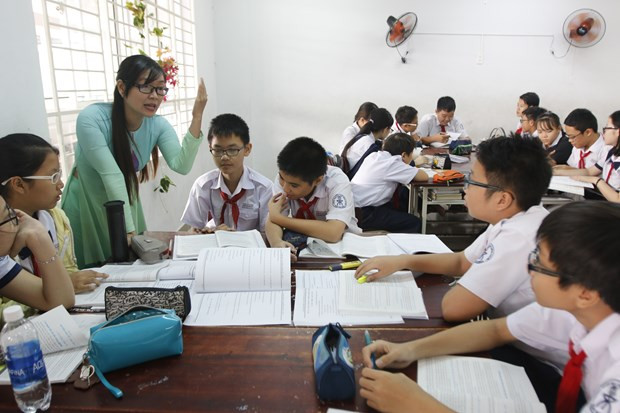 Tranh cãi về môn Lịch sử: Cần thu hút học sinh thay vì ép buộc ảnh 2