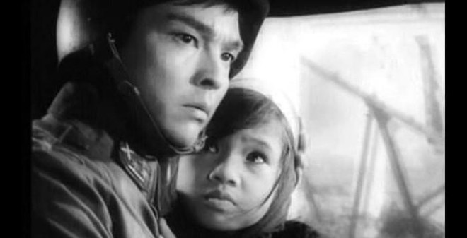 Biểu cảm đôi mắt tạo nên dấu ấn riêng cho vai diễn của nghệ sỹ Thế Anh ảnh 3