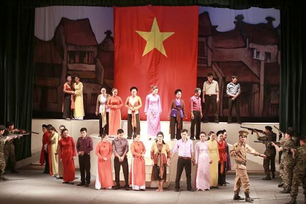 Doãn Hoàng Giang: Chất hào hoa người Hà Nội vẫn tiềm ẩn lặng lẽ ảnh 3