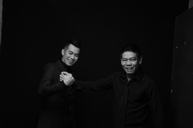 Nhạc sỹ Võ Thiện Thanh và ca sỹ Hồ Trung Dũng có sự kết hợp ấn tượng trong "Saigon Feel." Album của năm: Chân dung, tầm vóc nghệ sỹ qua những sản phẩm mới mẻ ảnh 5