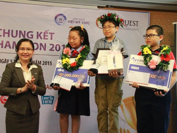 Học sinh Hà Nội bội thu giải nhất cuộc thi English Champion 2015 ảnh 1