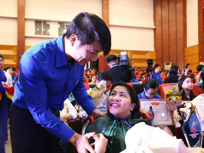 người khuyết tật1.jpg