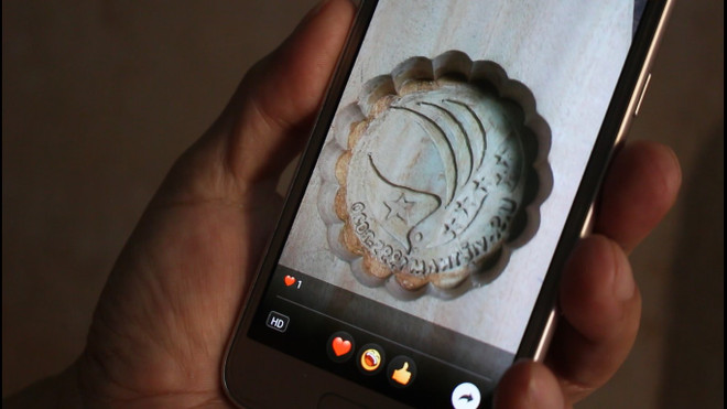 Khuôn bánh Trung Thu 25 năm Việt-Mỹ và nghệ nhân phố cổ cuối cùng ảnh 1