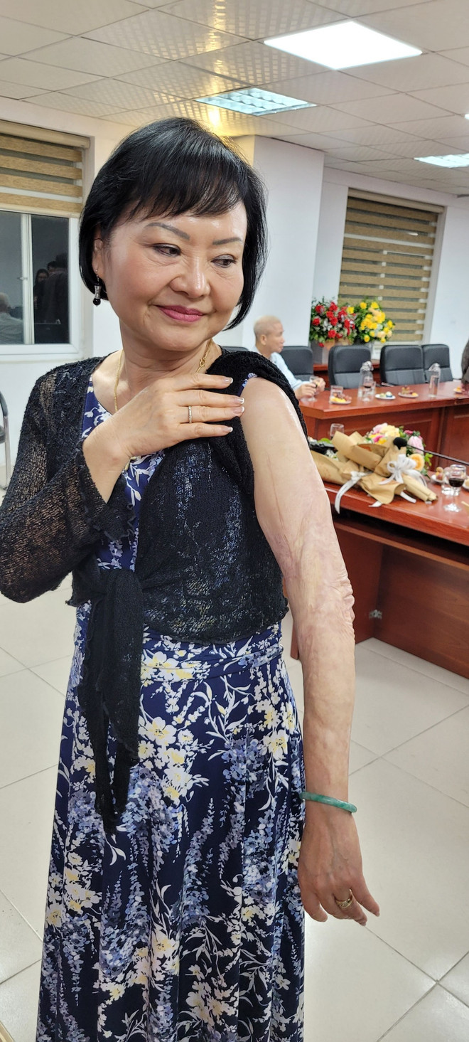 "Em bé Napalm" và nhiếp ảnh gia Nick Út lần đầu hội ngộ tại Việt Nam ảnh 7