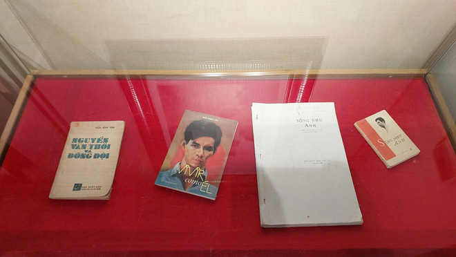 Tác giả 'Sống như Anh': Một đời tận tụy sống và viết vì sự thật ảnh 5