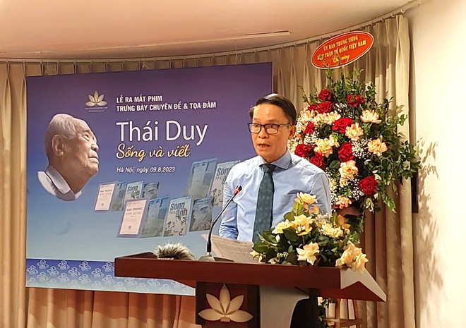 Tác giả 'Sống như Anh': Một đời tận tụy sống và viết vì sự thật ảnh 2