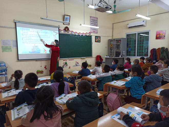 Bộ GD-ĐT kiến nghị hàng loạt giải pháp để triển khai chương trình mới ảnh 1