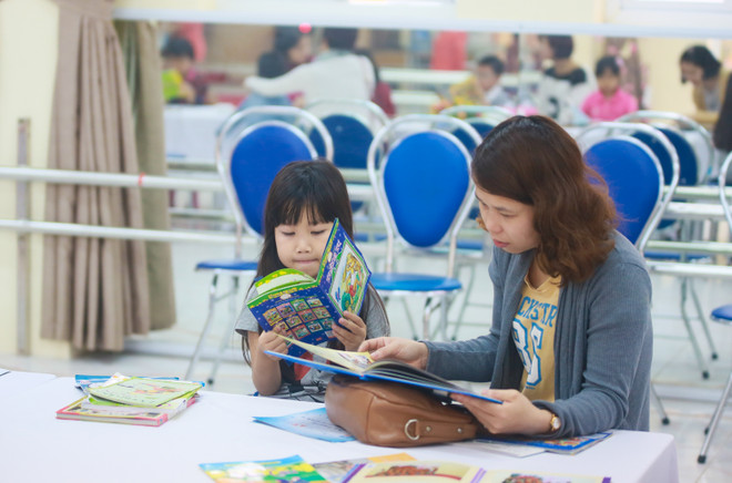 Học sinh mầm non Hà Nội hớn hở "đi thi" vào lớp một ảnh 1