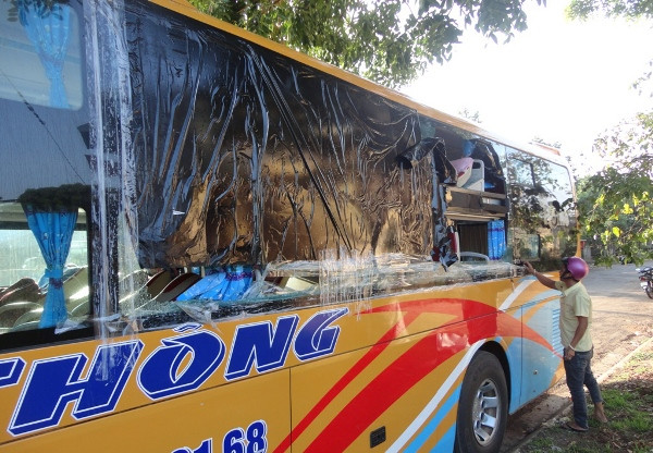 Đắk Lắk: Xử lý nghiêm hành vi ném đá xe khách trên đường Hồ Chí Minh ảnh 1