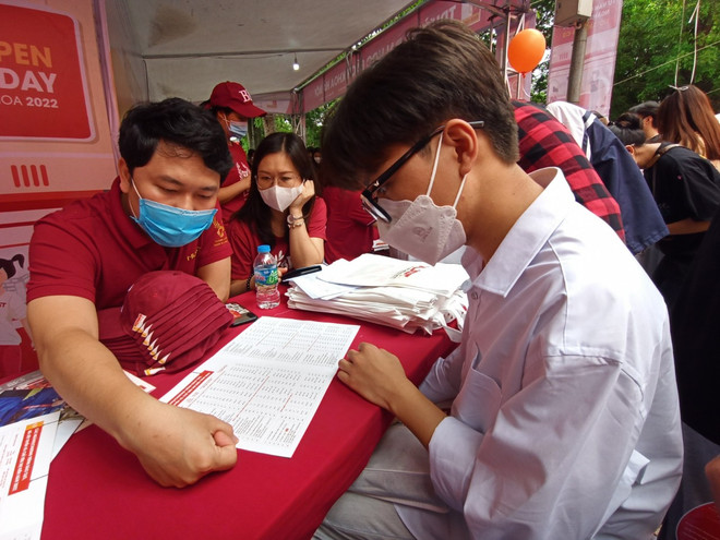 Tuyển sinh đại học: Thí sinh có nên chọn ngành mới, ngành hot? ảnh 1