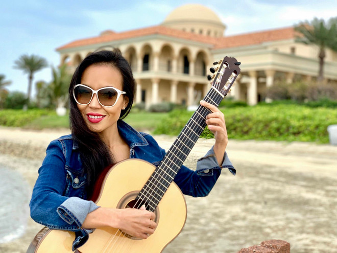 'La ventura': Không gian của những tình khúc Pháp bất hủ ảnh 1