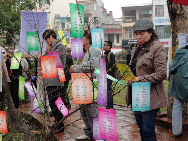 Ngày Thơ Việt Nam 2015: Nối dài cảm thức về biển đảo Tổ quốc ảnh 3