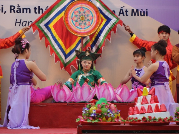 Ngày Thơ Việt Nam 2015: Nối dài cảm thức về biển đảo Tổ quốc ảnh 5