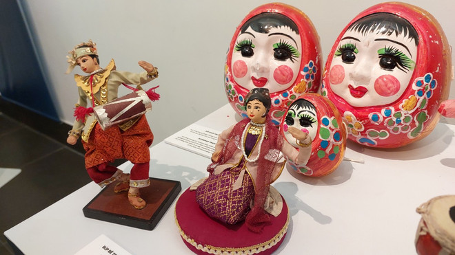 Độc đáo trang phục truyền thống và đồ thủ công của các nước ASEAN ảnh 7