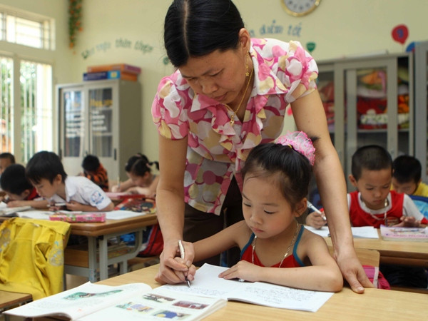 Mùa tựu trường: Trên 1 triệu trẻ em Việt Nam không đi học ảnh 1