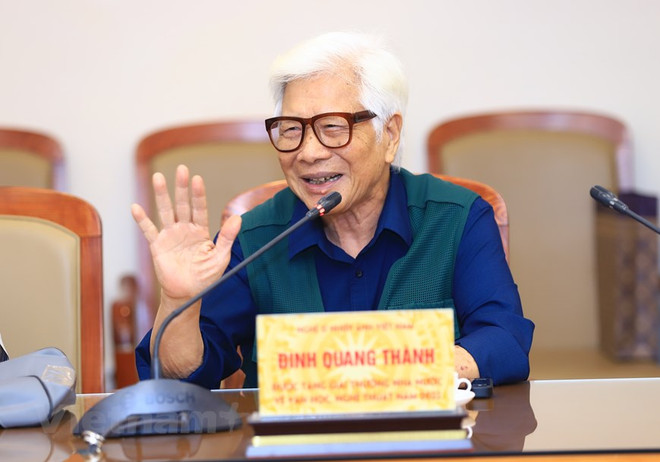 Thế hệ phóng viên chiến trường TTXVN truyền 'lửa' cho lớp trẻ ảnh 3