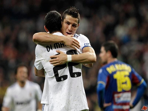 CR7 cảnh báo Di Maria về gánh nặng của chiếc áo số 7 ở M.U ảnh 1