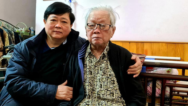 Nhạc sỹ Hồng Đăng và phó giáo sư, tiến sỹ Nguyễn Thế Kỷ. (Ảnh: FBNV) Nhạc sỹ Hồng Đăng: Gia tài âm nhạc đồng hành cùng dân tộc ảnh 2