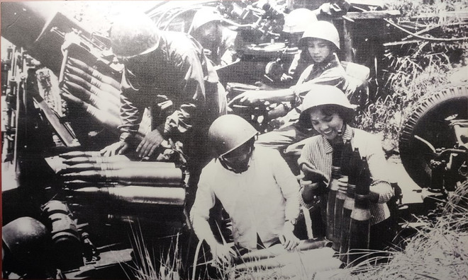 Nhìn lại chiến thắng 'Điện Biên Phủ trên không' qua tư liệu lưu trữ ảnh 1