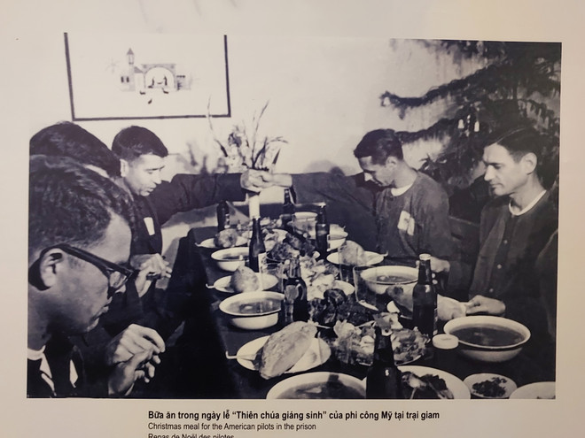 Triển lãm 'Khoảng lặng': Chuyện chưa kể về phi công Mỹ tại Việt Nam ảnh 4