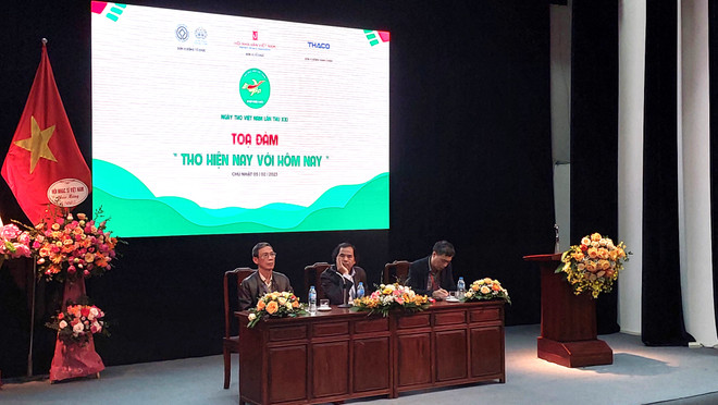 Thi ca Việt Nam hiện đại: Thơ hay phải giàu giá trị tư tưởng ảnh 1