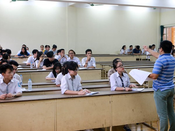 Bộ Giáo dục khẳng định không có chuyện lộ đề thi môn Ngữ văn ảnh 1