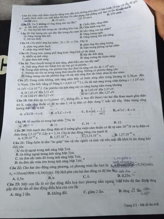 Đề thi chính thức môn Vật lý kỳ thi THPT quốc gia 2016 ảnh 2