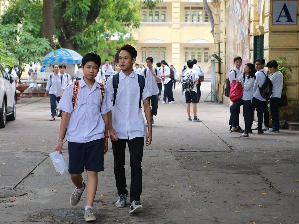 Thí sinh Hà Nội lúng túng vì đề thi Văn rơi vào phần văn bản nhật dụng ảnh 1