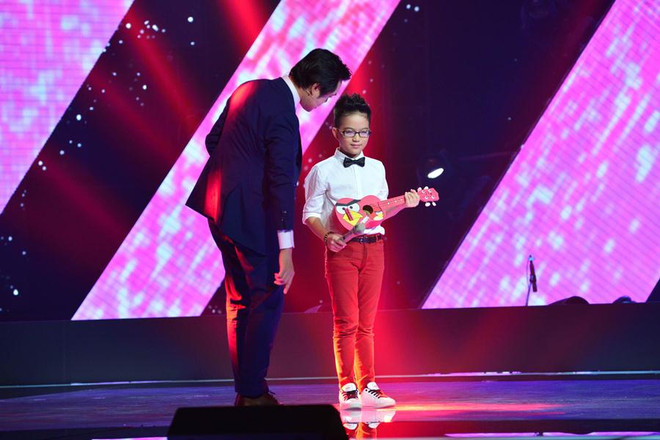 “Công chúa tóc dài” hút hồn bộ tứ quyền lực Giọng hát Việt nhí ảnh 7