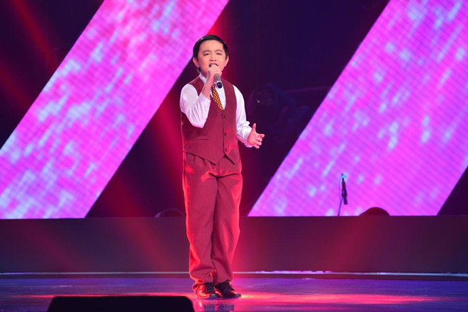 “Công chúa tóc dài” hút hồn bộ tứ quyền lực Giọng hát Việt nhí ảnh 2