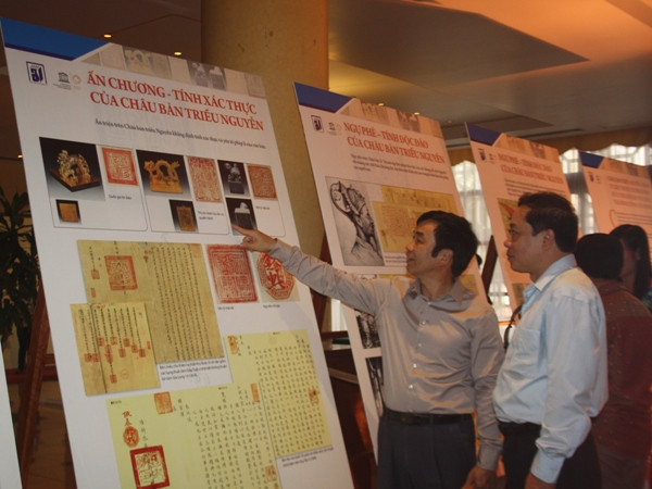 Đón bằng công nhận Di sản tư liệu Châu bản triều Nguyễn ảnh 2