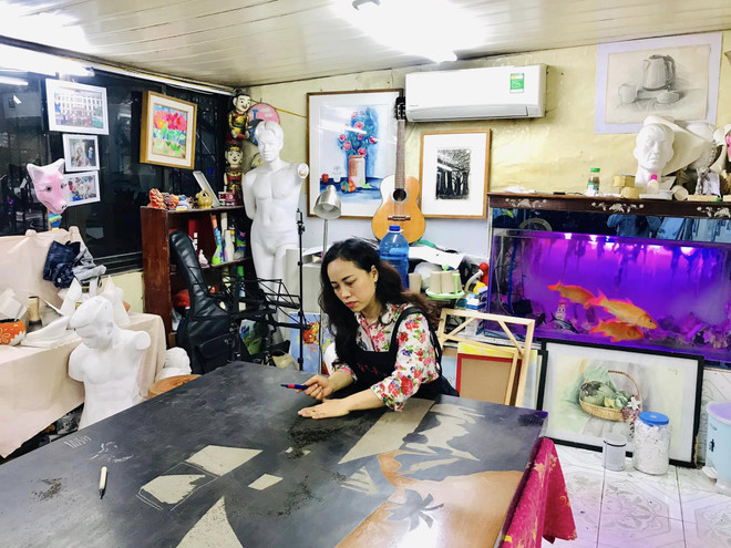 Triển lãm nhóm 'Đồng Hiện': Những trăn trở về xã hội hiện đại ảnh 1