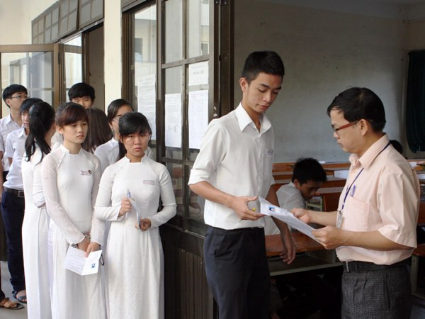 Giải đáp "nóng" hàng loạt thắc mắc về kỳ thi tốt nghiệp THPT 2015 ảnh 1