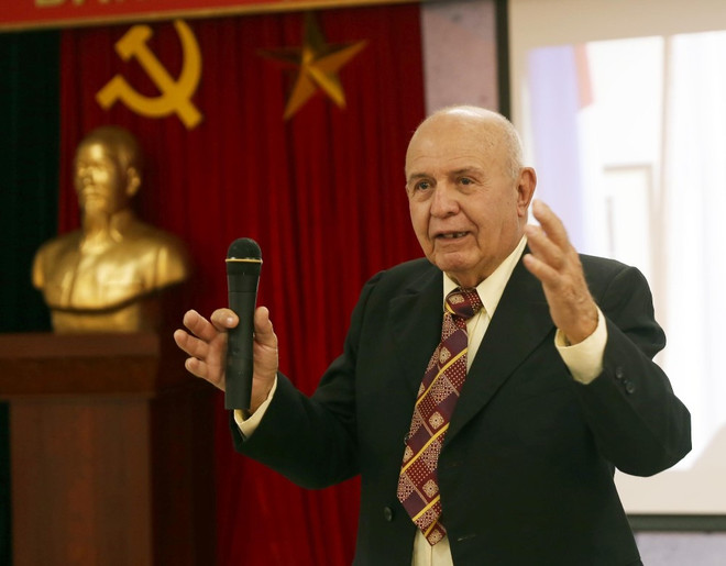 Trưng bày ảnh tư liệu quý về 'ngọn hải đăng' của cách mạng Cuba ảnh 2