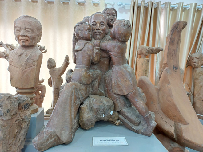 Họa sỹ thương binh Lê Duy Ứng: Họa Bác Hồ bằng ánh sáng trong tim ảnh 11