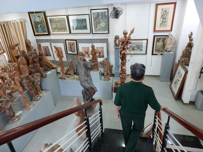 Họa sỹ thương binh Lê Duy Ứng: Họa Bác Hồ bằng ánh sáng trong tim ảnh 12