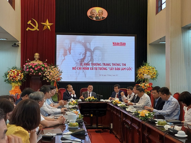 Trang thông tin đặc biệt về Hồ Chí Minh và tư tưởng 'lấy dân làm gốc' ảnh 1