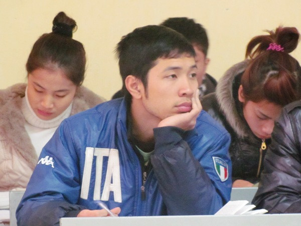 Đại học Kinh tế Quốc dân sẽ tăng học phí từ năm học 2015-2016 ảnh 1