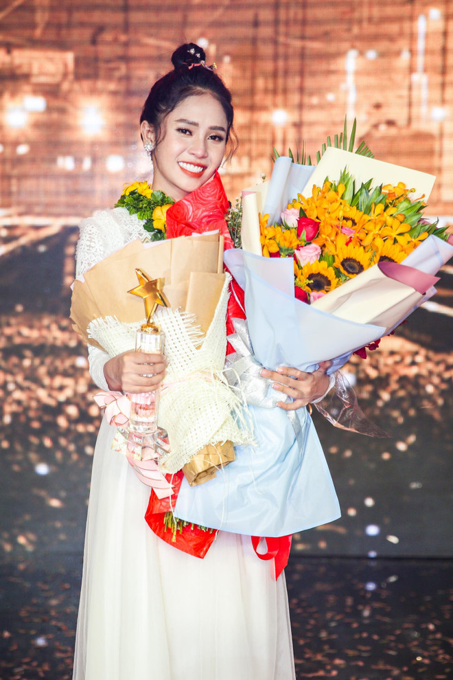 Học trò của Ngọc Sơn giành ngôi vị quán quân Thần tượng bolero ảnh 1