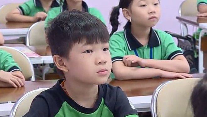 Bộ Giáo dục: "Chưa đủ căn cứ đánh giá chương trình lớp 1 mới khó hơn" ảnh 1