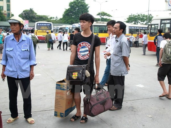 Đổi mới thi 2015: Thí sinh lặn lội cả trăm cây số lấy bằng tốt nghiệp ảnh 1