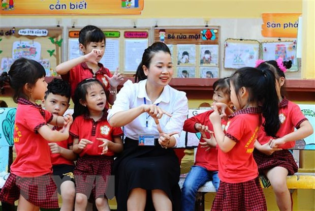(Ảnh minh họa: TTXVN) Xây dựng chương trình giáo dục mầm non: Bài học kinh nghiệm từ quốc tế ảnh 1