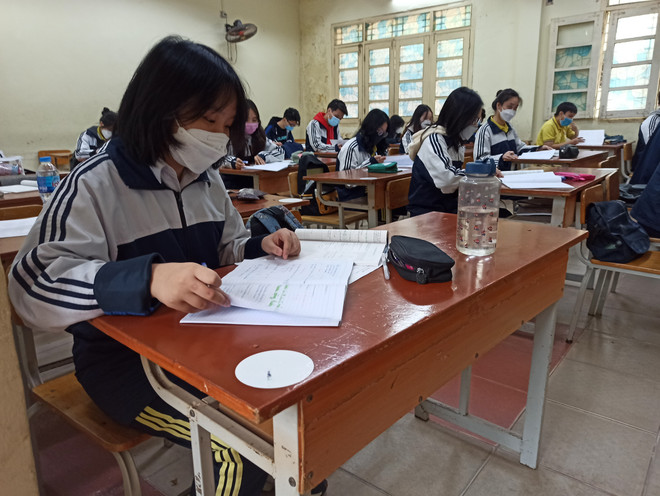 Hà Nội: Học sinh từ lớp 7 đến lớp 12 đi học trở lại từ ngày 8/2 ảnh 1
