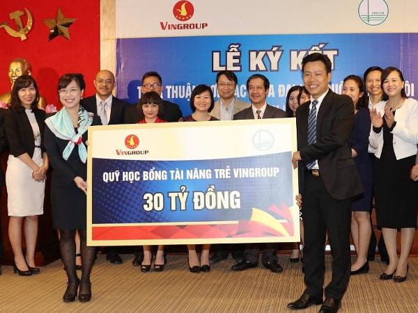 Lập quỹ học bổng 30 tỷ cho sinh viên Đại học Quốc gia Hà Nội ảnh 1