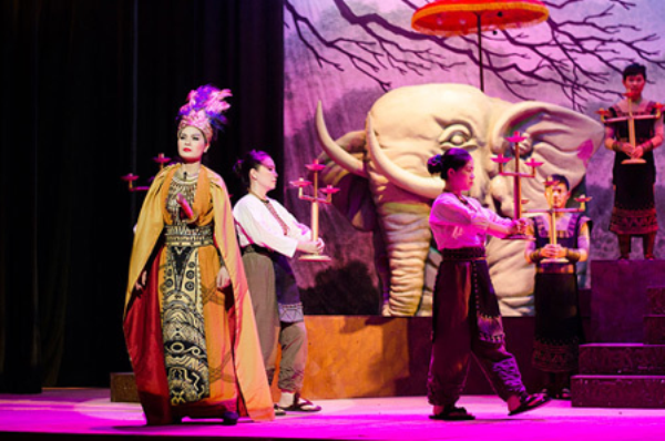 Sân khấu: Chinh phục khán giả với đề tài lịch sử ảnh 1